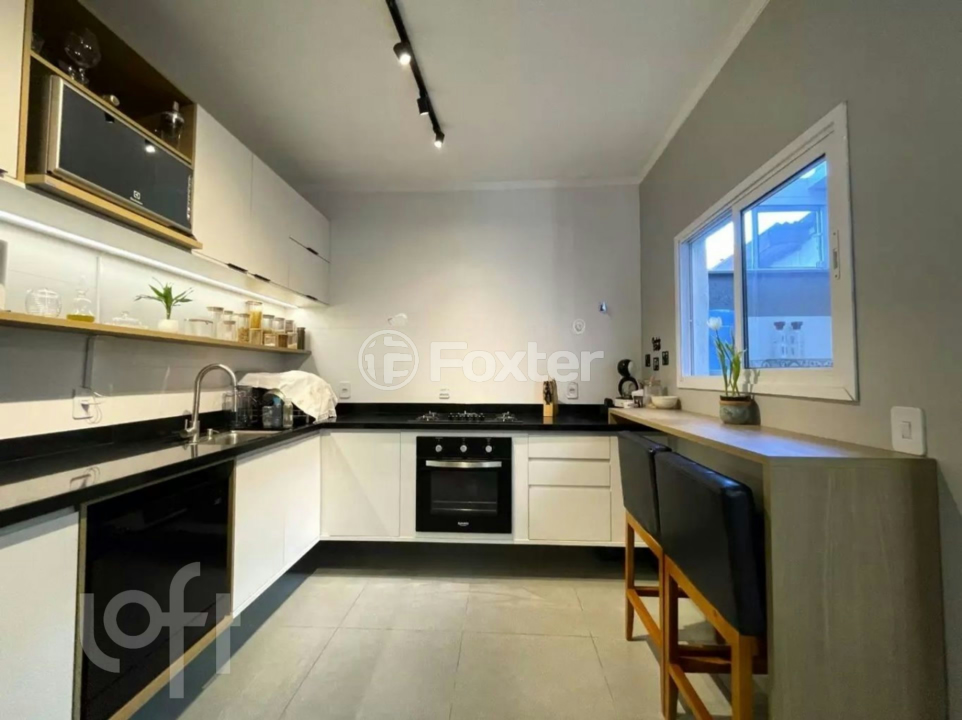Casa à venda com 3 quartos, 60m² - Foto 6