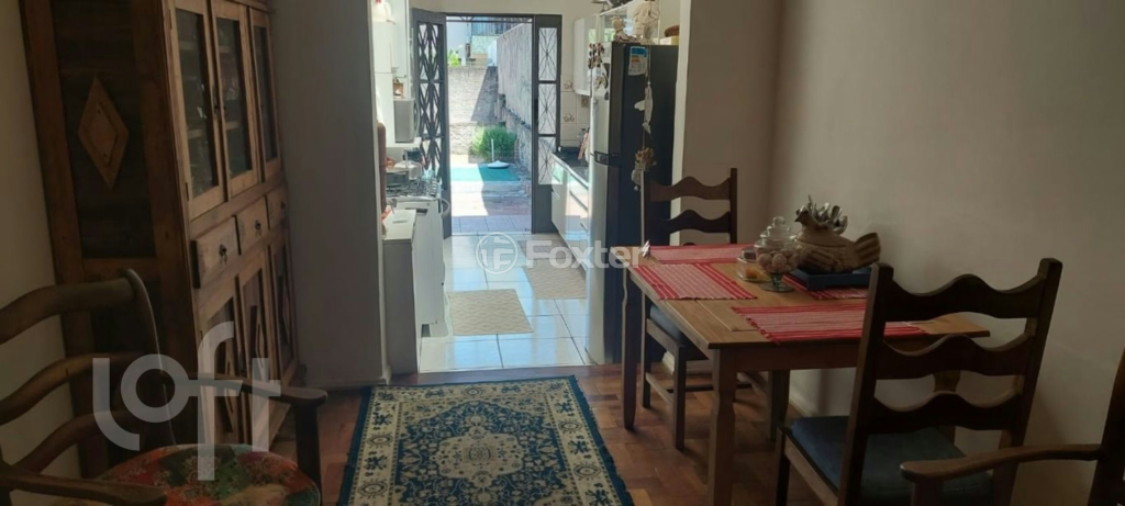 Casa à venda com 3 quartos, 70m² - Foto 3