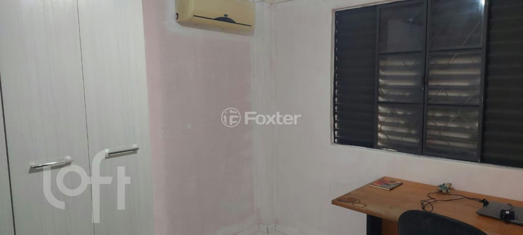 Casa à venda com 3 quartos, 70m² - Foto 11
