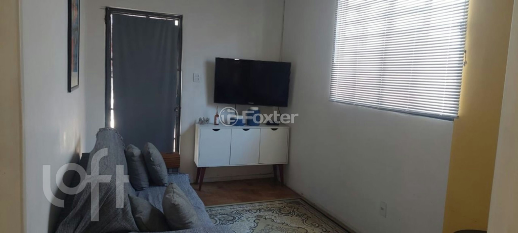 Casa à venda com 3 quartos, 70m² - Foto 1