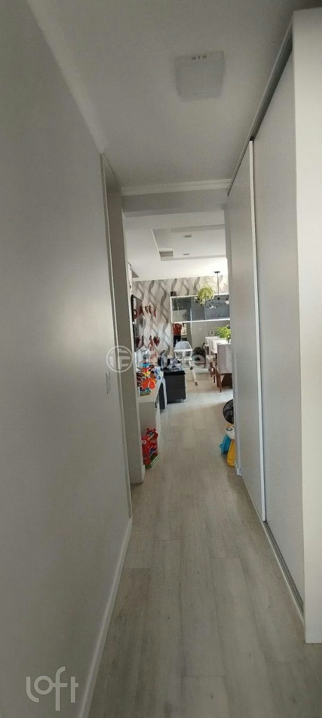 Apartamento à venda com 3 quartos, 67m² - Foto 2