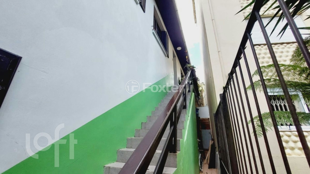 Casa à venda com 3 quartos, 241m² - Foto 8