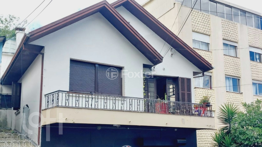 Casa à venda com 3 quartos, 241m² - Foto 5