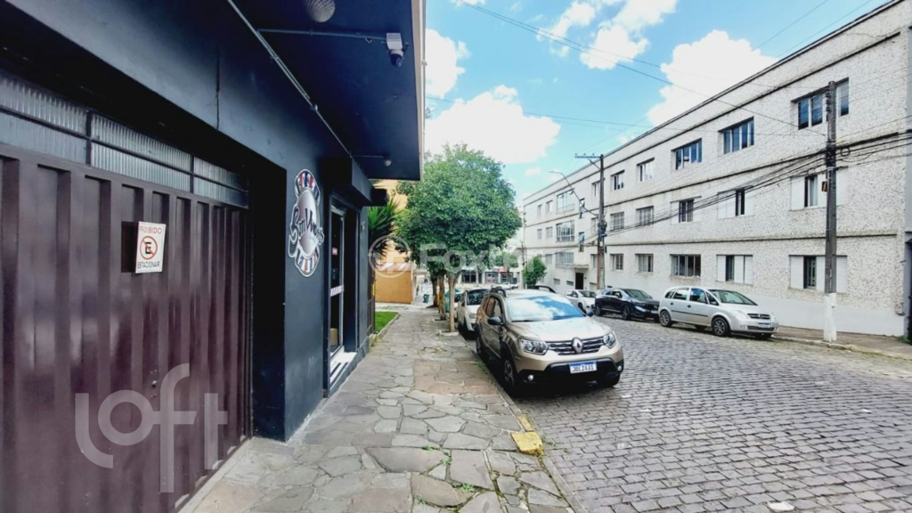 Casa à venda com 3 quartos, 241m² - Foto 9