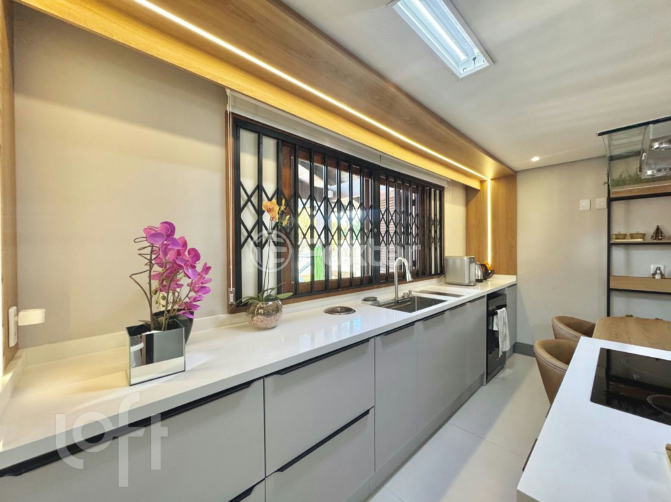 Casa à venda com 4 quartos, 217m² - Foto 5