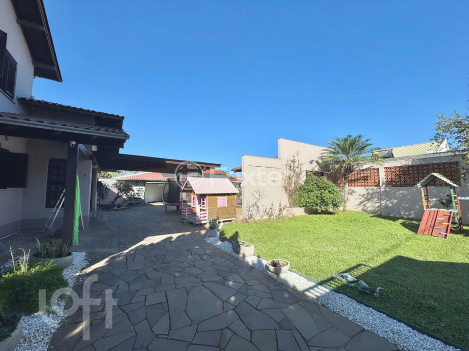 Casa à venda com 4 quartos, 217m² - Foto 29