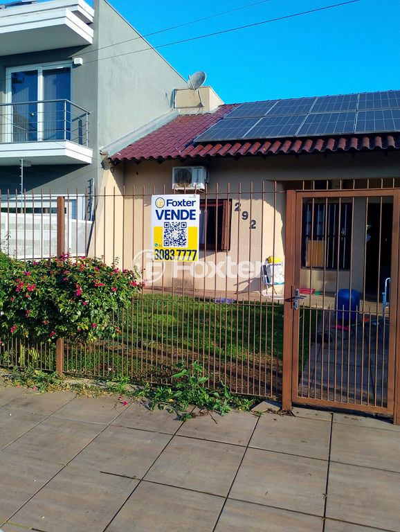 Casa à venda com 3 quartos, 105m² - Foto 1