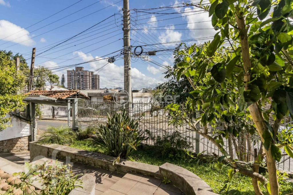 Casa à venda com 2 quartos, 135m² - Foto 3