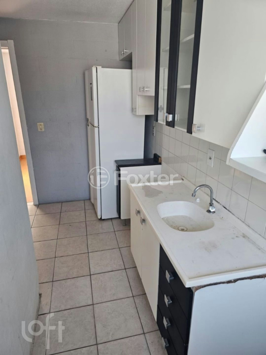 Apartamento à venda com 2 quartos, 37m² - Foto 17