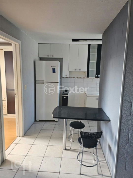 Apartamento à venda com 2 quartos, 37m² - Foto 10