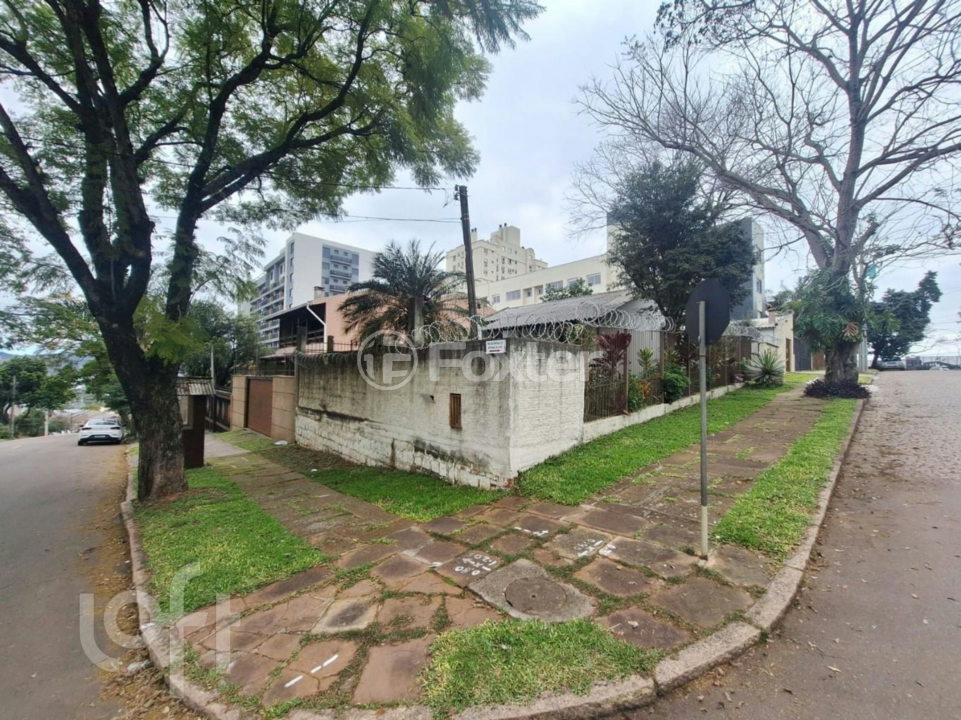 Casa à venda com 2 quartos, 160m² - Foto 4