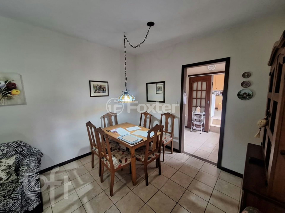 Casa à venda com 2 quartos, 160m² - Foto 8