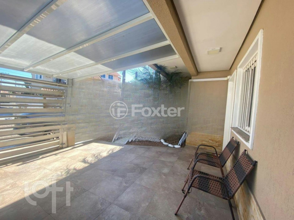 Casa à venda com 3 quartos, 164m² - Foto 1