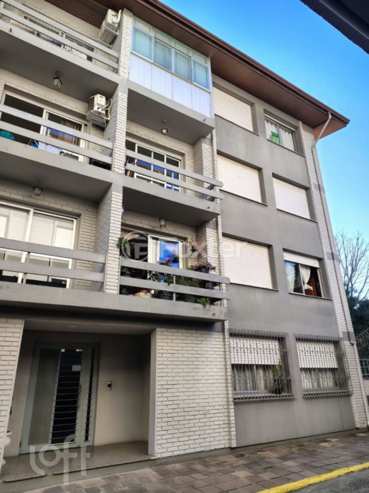 Apartamento à venda com 3 quartos, 77m² - Foto 2