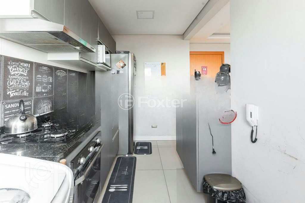 Apartamento à venda com 2 quartos, 44m² - Foto 11