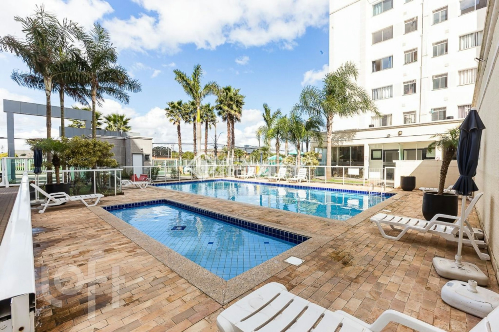Apartamento à venda com 2 quartos, 44m² - Foto 9