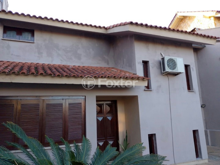 Casa à venda com 4 quartos, 135m² - Foto 1