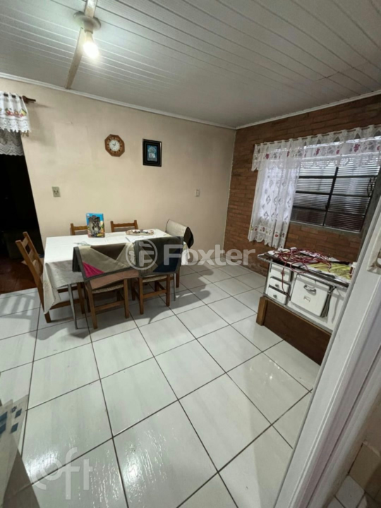 Casa à venda com 4 quartos, 78m² - Foto 4