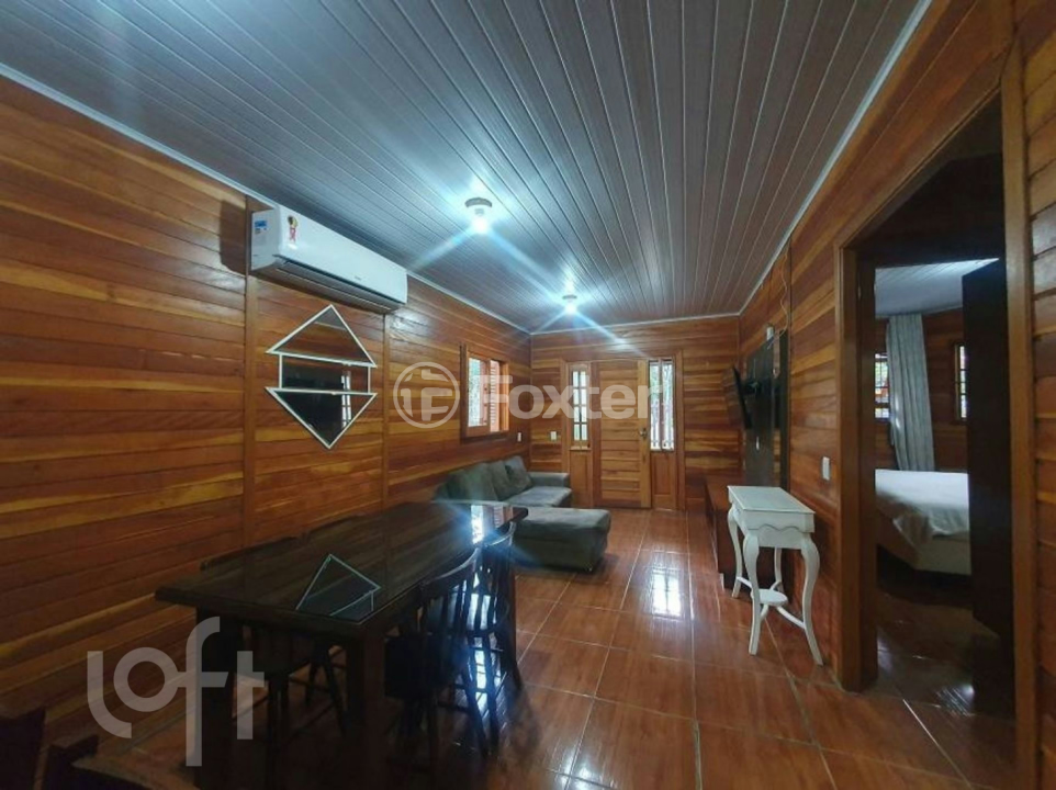 Casa à venda com 2 quartos, 62m² - Foto 3