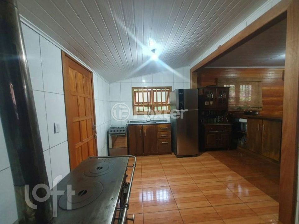 Casa à venda com 2 quartos, 62m² - Foto 13
