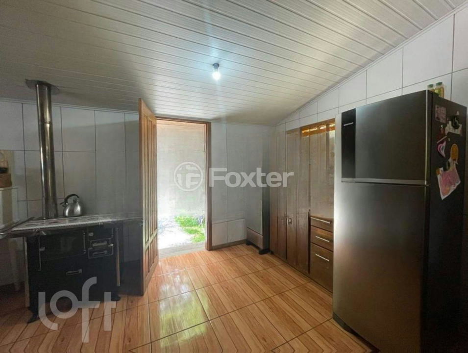 Casa à venda com 2 quartos, 62m² - Foto 6