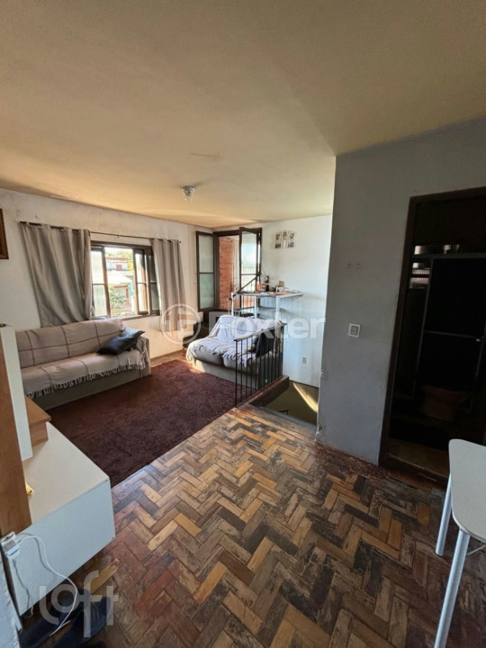 Casa à venda com 3 quartos, 196m² - Foto 1