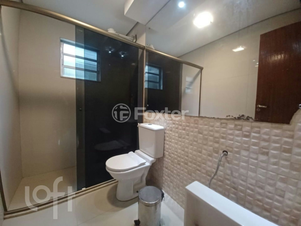 Casa à venda com 2 quartos, 120m² - Foto 1