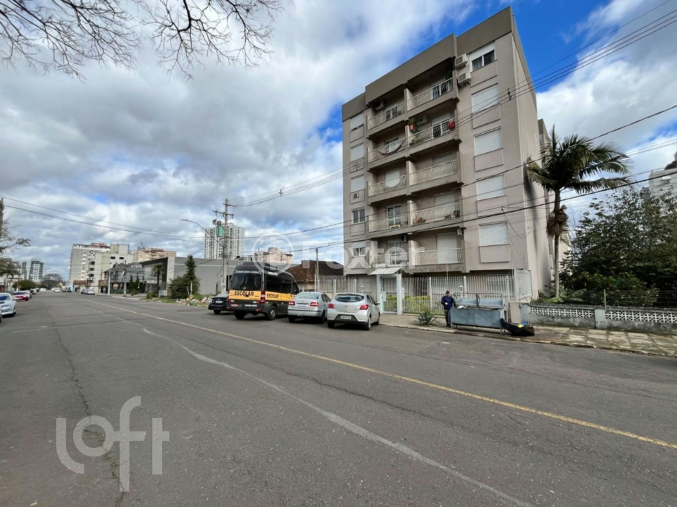 Apartamento à venda com 2 quartos, 65m² - Foto 11