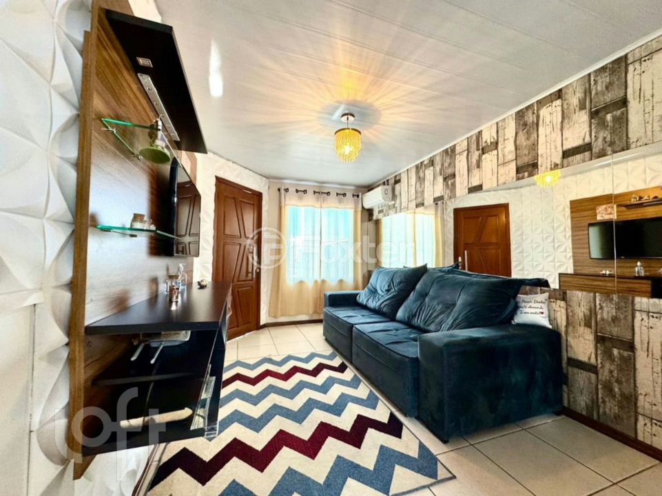 Casa à venda com 2 quartos, 57m² - Foto 1