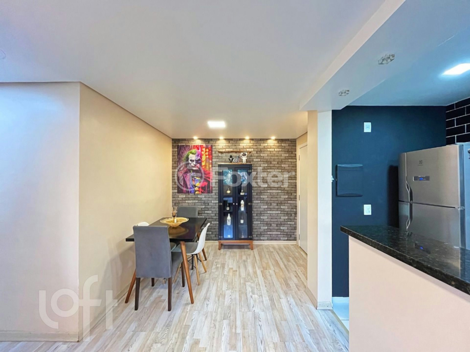 Apartamento à venda com 2 quartos, 45m² - Foto 2