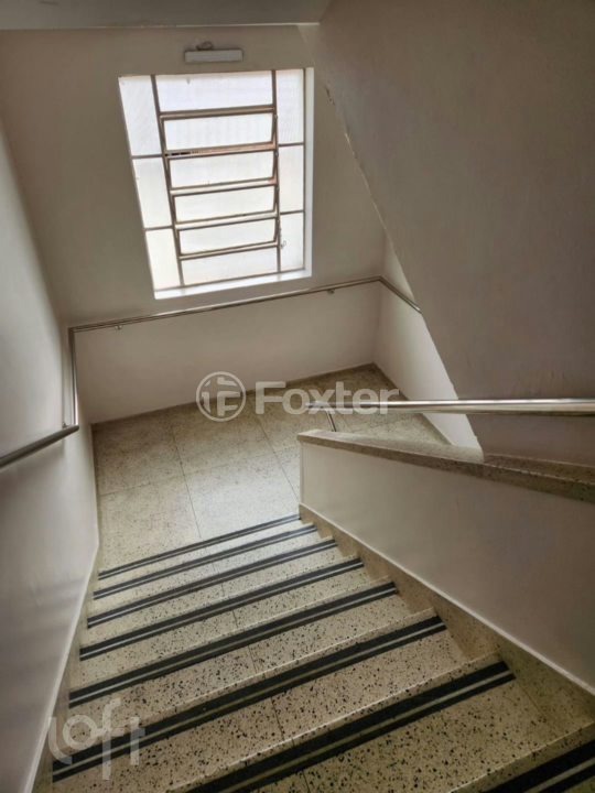 Apartamento à venda com 2 quartos, 60m² - Foto 32