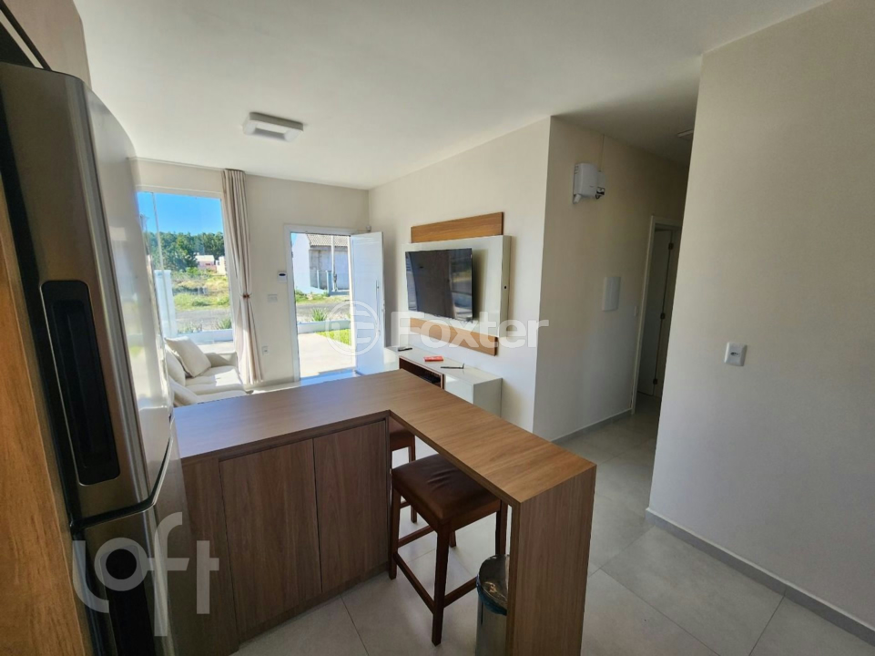 Casa à venda com 2 quartos, 52m² - Foto 13