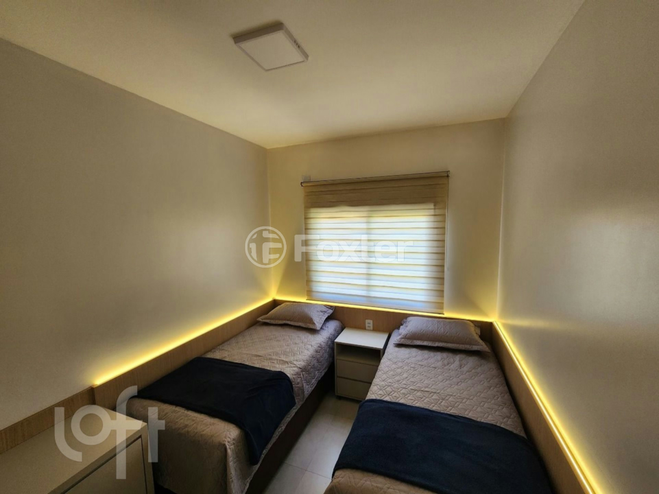 Casa à venda com 2 quartos, 52m² - Foto 4
