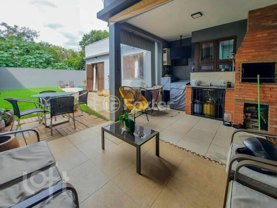 Casa à venda com 3 quartos, 109m² - Foto 4