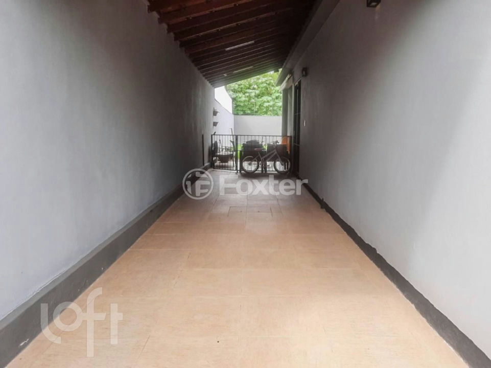 Casa à venda com 3 quartos, 109m² - Foto 3