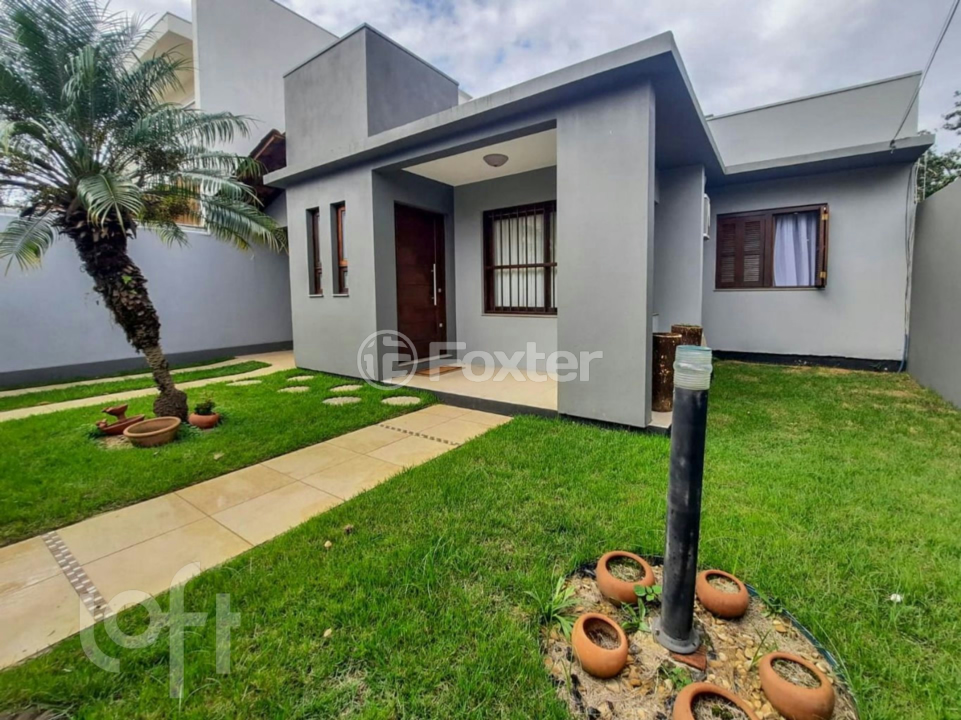 Casa à venda com 3 quartos, 109m² - Foto 1