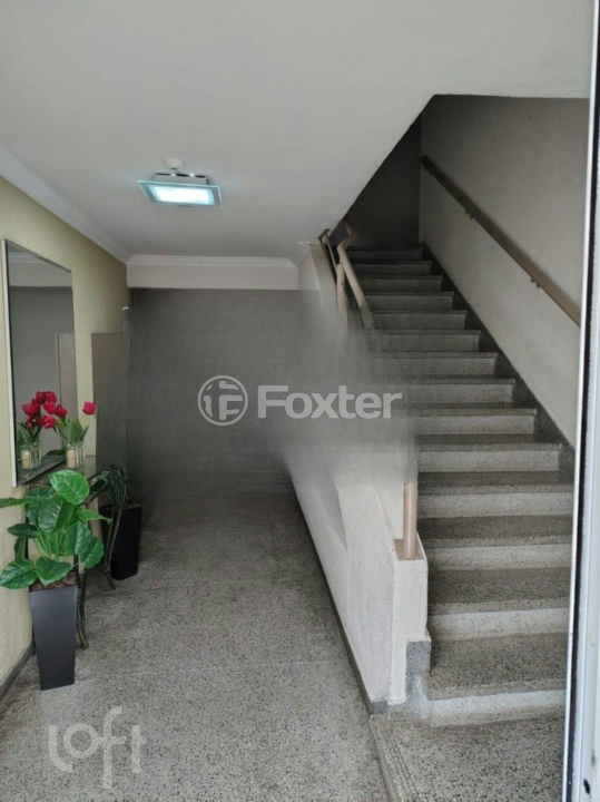 Apartamento à venda com 2 quartos, 82m² - Foto 2