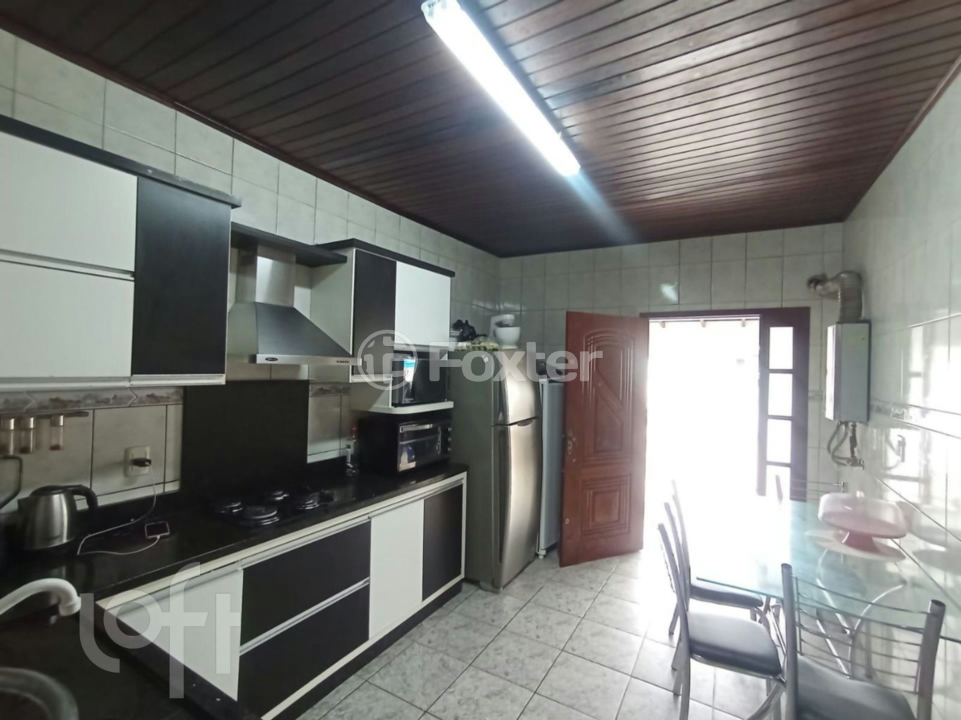 Casa à venda com 3 quartos, 70m² - Foto 15