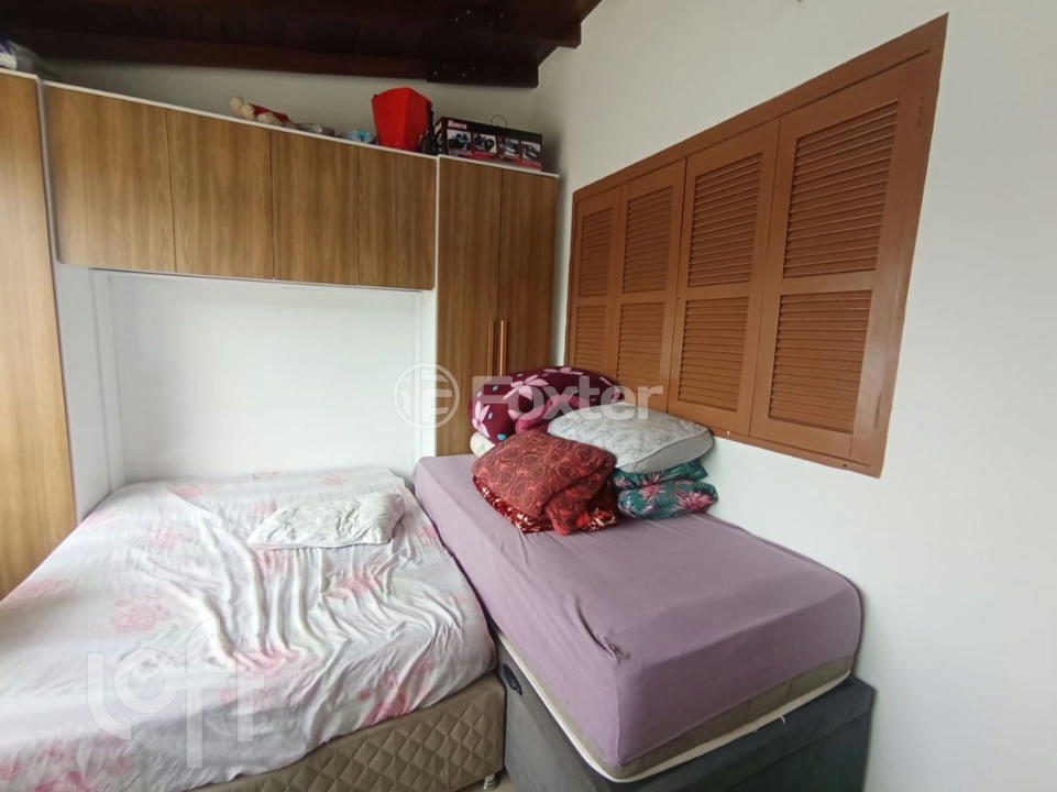 Casa à venda com 3 quartos, 70m² - Foto 9