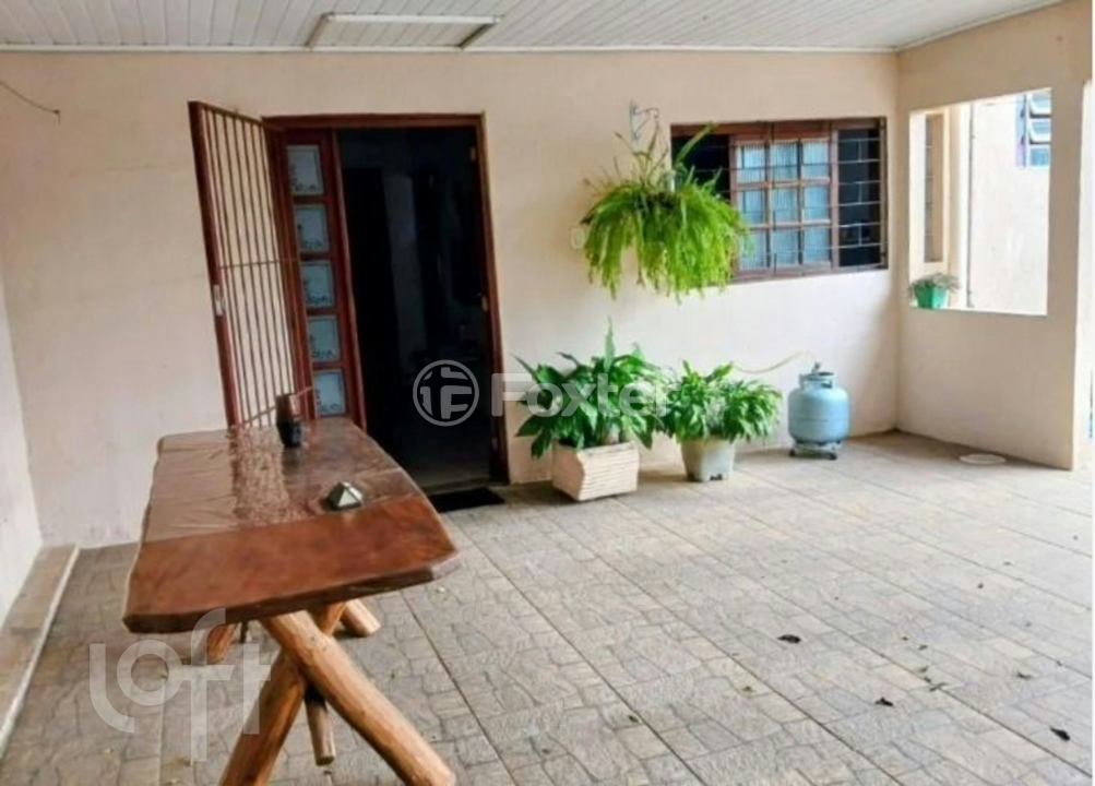 Casa à venda com 4 quartos, 260m² - Foto 2