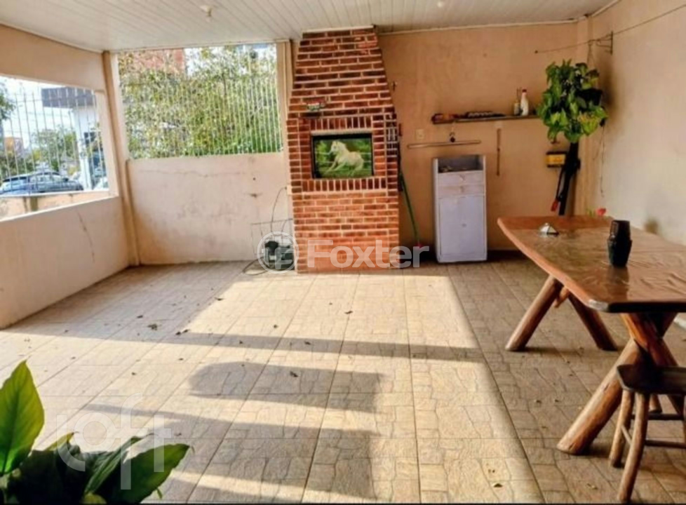 Casa à venda com 4 quartos, 260m² - Foto 3