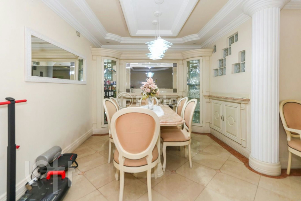 Casa à venda com 6 quartos, 448m² - Foto 8