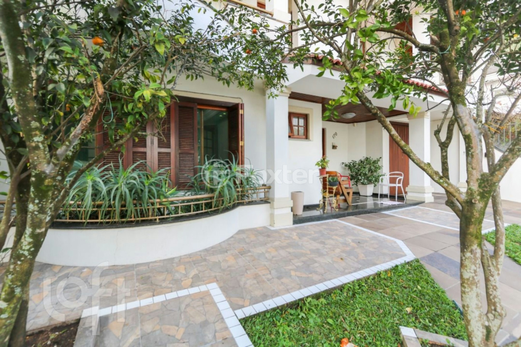 Casa à venda com 6 quartos, 448m² - Foto 3