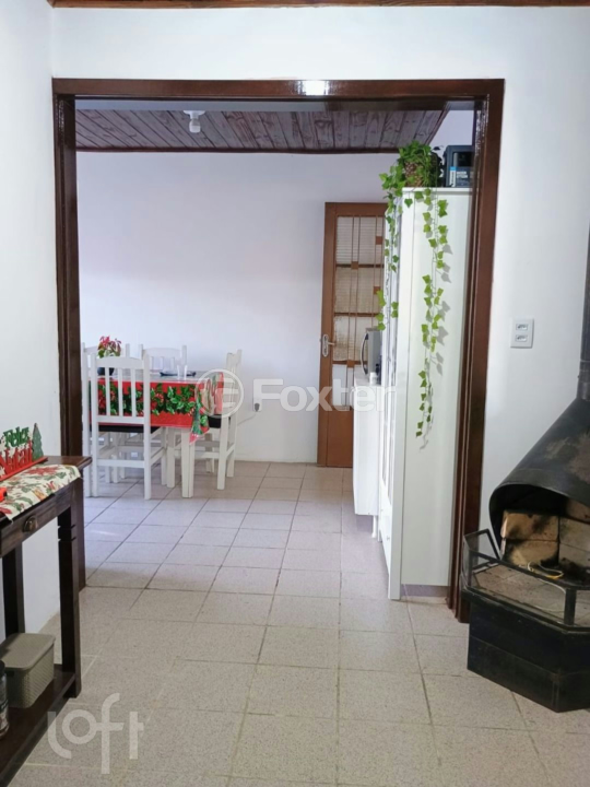 Casa à venda com 3 quartos, 81m² - Foto 3
