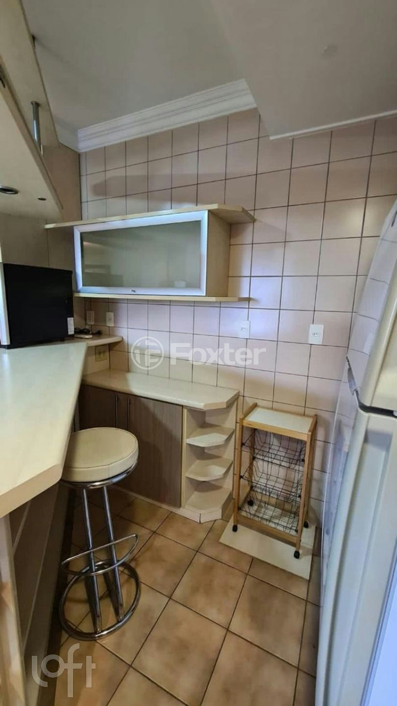 Apartamento à venda com 2 quartos, 73m² - Foto 4