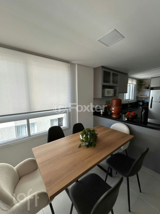 Apartamento à venda com 2 quartos, 85m² - Foto 3