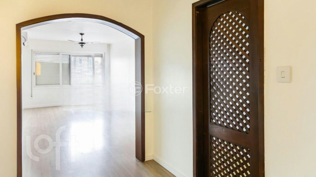Apartamento à venda com 2 quartos, 70m² - Foto 3