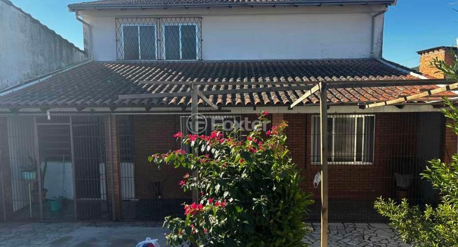 Casa à venda com 2 quartos, 186m² - Foto 1