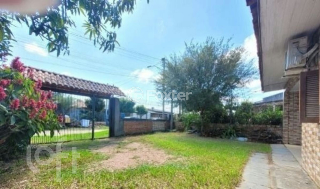 Casa à venda com 3 quartos, 150m² - Foto 1