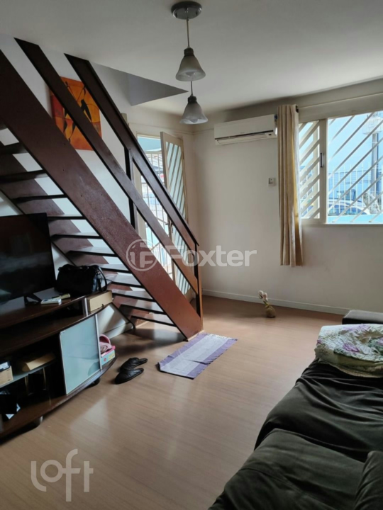 Casa à venda com 3 quartos, 98m² - Foto 3